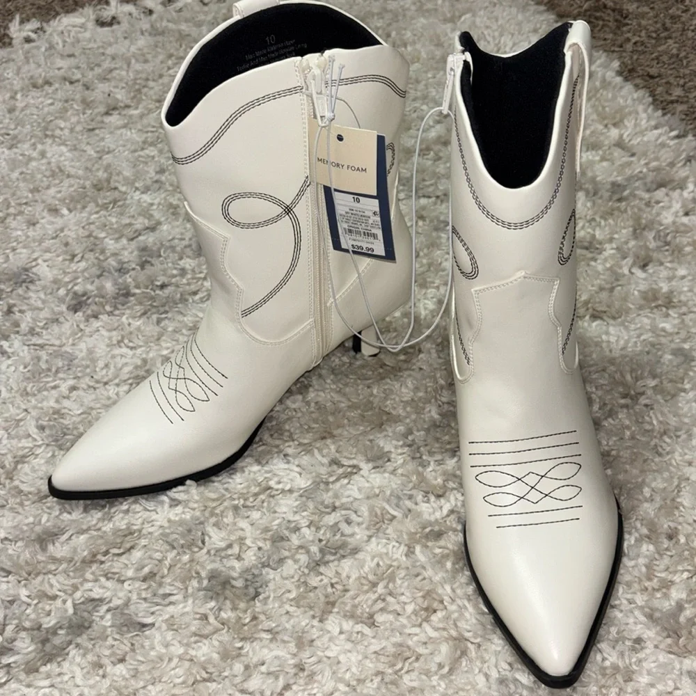 NWT Universal Thread women’s western cowgirl boots - Picture 1 of 7